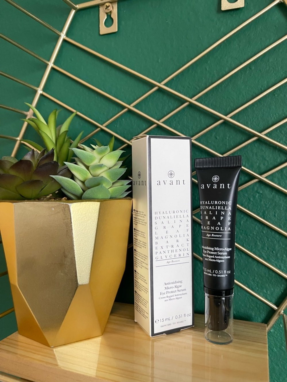 Avant Antioxidising Micro-Algae Eye Protect Serum